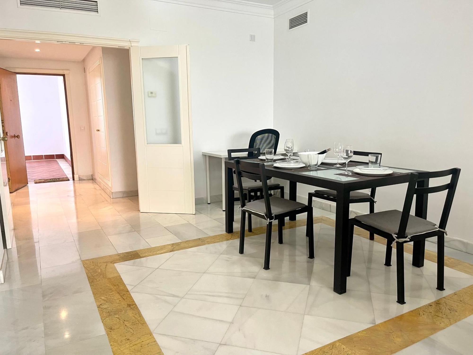 מארבלה Solguest Apt A 7 Minutos De Puerto Banus 1ª Linea Playa!!! מראה חיצוני תמונה