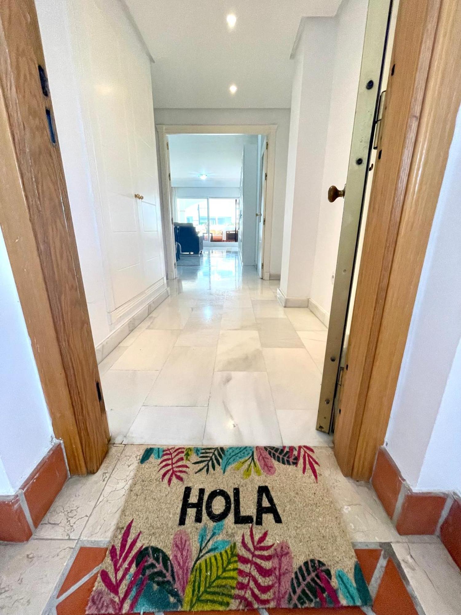 מארבלה Solguest Apt A 7 Minutos De Puerto Banus 1ª Linea Playa!!! מראה חיצוני תמונה