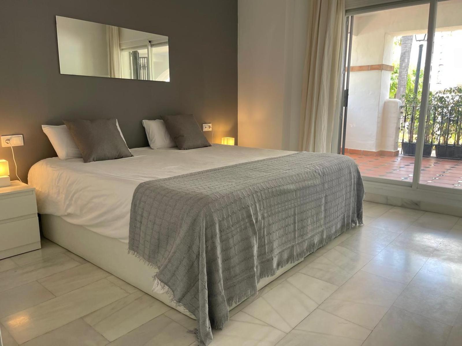 מארבלה Solguest Apt A 7 Minutos De Puerto Banus 1ª Linea Playa!!! מראה חיצוני תמונה